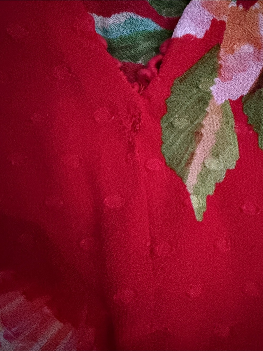 FARM Rio Red Tropical Parrot Ruffle V-Neck Blouse - Picture 2 of 6